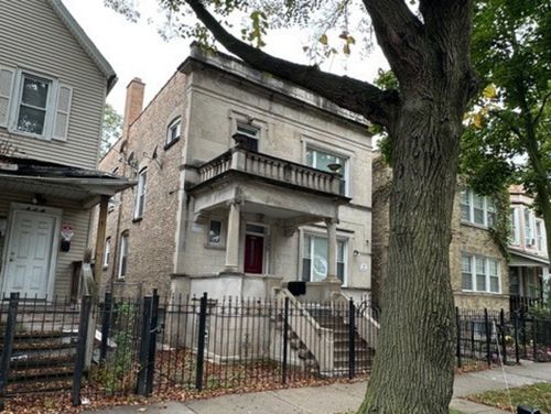822 N Leclaire Ave, Chicago, IL, 60651-3014 | Card Image
