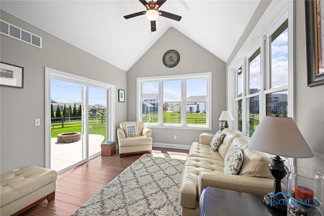 9575 Newbury Ln, House other with 4 bedrooms, 4 bathrooms and 3 parking in Whitehouse OH | Image 15