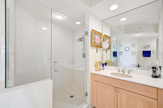 APT-502 - 409 N Point Rd, Condo with 3 bedrooms, 3 bathrooms and null parking in OSPREY FL | Image 22