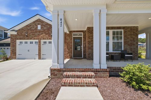 842 Nightingale Ave, Hendersonville, TN, 37075-2787 | Card Image
