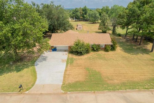 1423 N Payne St, Stillwater, OK, 74075-6915 | Card Image