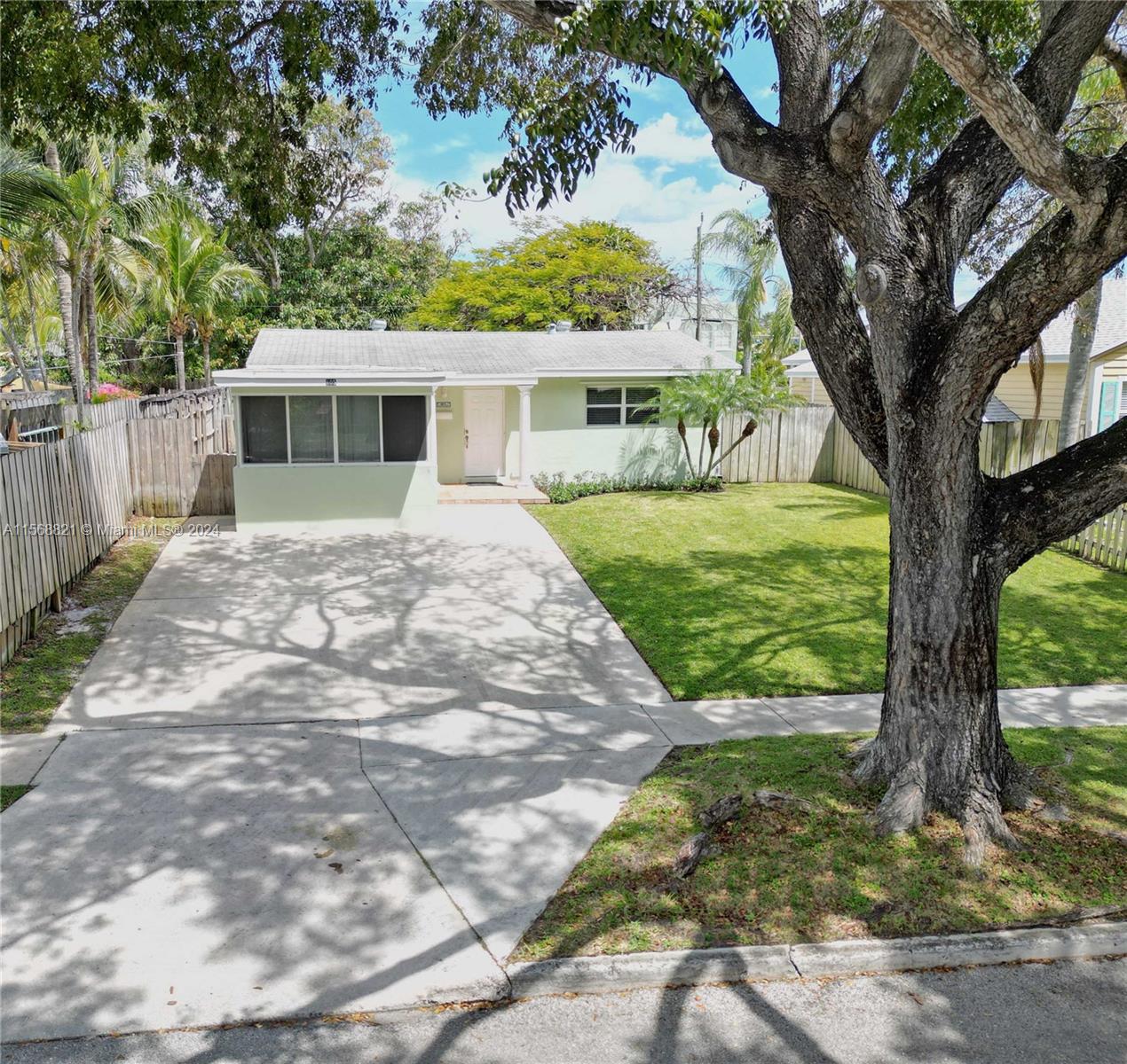 Winters St, West Palm Beach, FL 33405