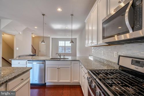 985 Morgan Run Rd, Middle River, MD, 21220-2163 | Card Image