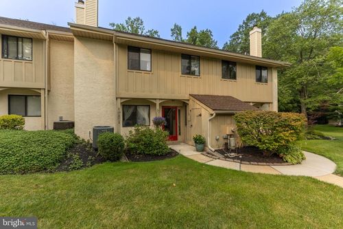 20-1104 Brinton Place Rd, West Chester, PA, 19380-4237 | Card Image