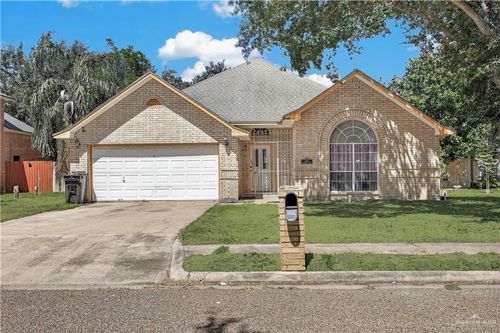 2213 Northgate Dr, Weslaco, TX, 78599-3830 | Card Image