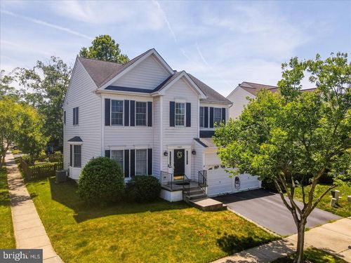 42631 Harris St, CHANTILLY, VA, 20152-3999 | Card Image
