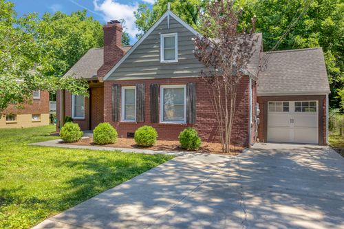907 Burchwood Ave, Nashville, TN, 37216-3605 | Card Image