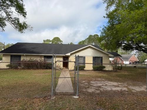125 Pinata Dr, Lumberton, TX, 77657-9794 | Card Image