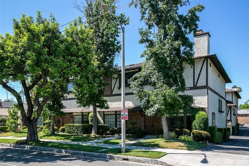 402 El Centro St, South Pasadena, CA, 91030-3052 | Card Image