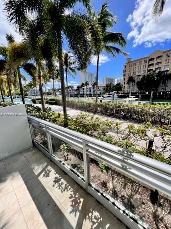 128 - 2950 Ne 188th St, Condo with 1 bedrooms, 1 bathrooms and null parking in Aventura FL | Image 53