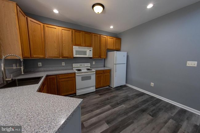 7685 Duneiden Ln, Townhouse with 3 bedrooms, 3 bathrooms and null parking in MANASSAS VA | Image 5