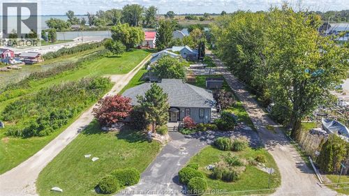 19255 Lower Thames Lane, Tilbury, ON, N0P2L0 | Card Image