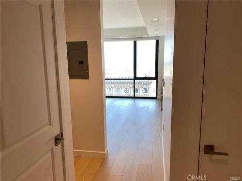 1902-400 Broadway, Los Angeles, CA, 90013-2811 | Card Image