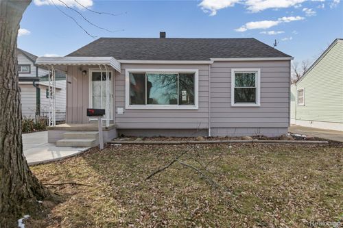 14940 Irene St, Southgate, MI, 48195-1952 | Card Image