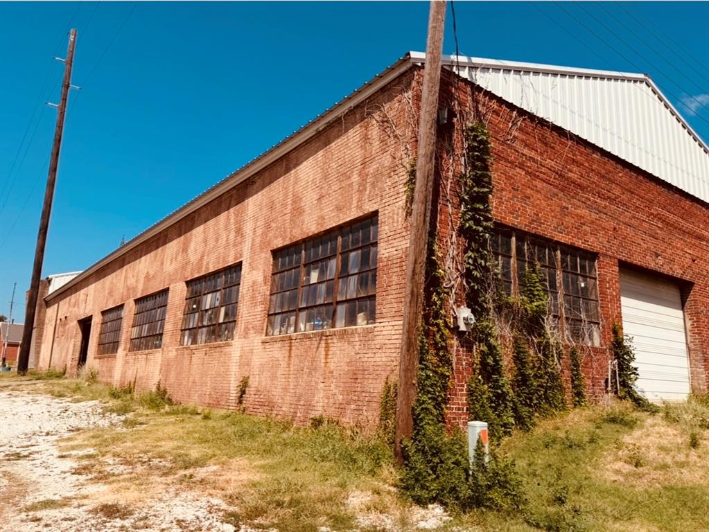 130 Broadway St, Konawa, OK 74849