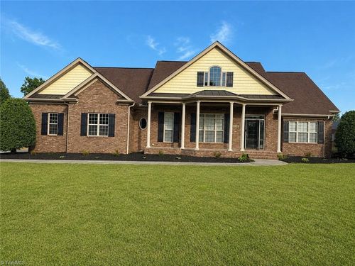4656 Kellys Trl, Winston-Salem, NC, 27101-2318 | Card Image