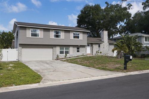 8580 139th Ln, SEMINOLE, FL, 33776-2916 | Card Image