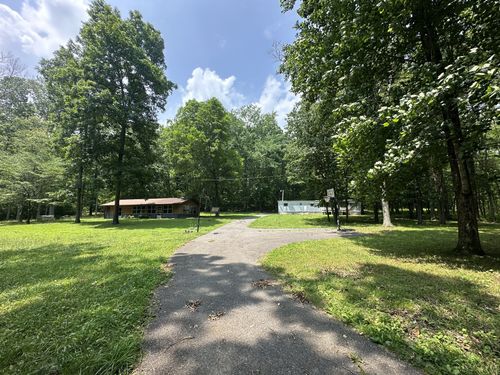 367 Lakeview Cir, Tennessee Ridge, TN, 37178-5162 | Card Image