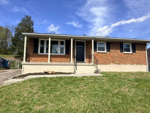 3213 Forest Park Blvd Nw, Roanoke, VA, 24017-2835 | Card Image
