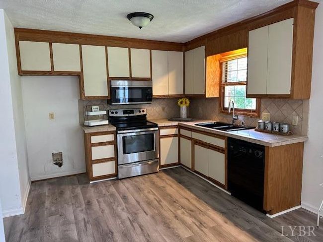 202 Rustwood Ct, Townhouse with 3 bedrooms, 2 bathrooms and null parking in Rustburg VA | Image 31