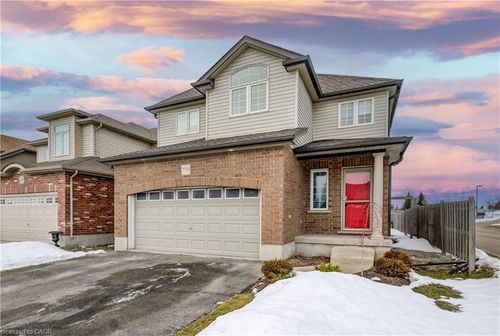 739 Frontenac Cres, Woodstock, ON, N4V0B1 | Card Image