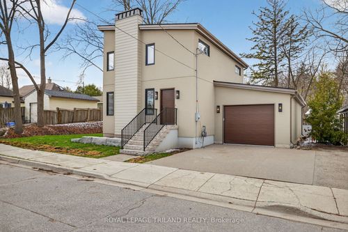 14 Lundy Lane, London, ON, N6C3G5 | Card Image