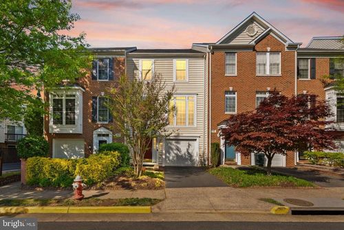 4127 Fairfax Center Creek Dr, FAIRFAX, VA, 22030-8522 | Card Image