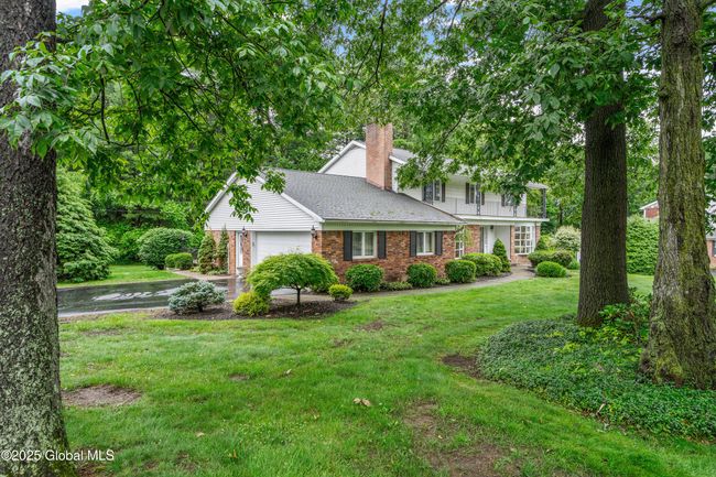 19 Tamarack Ln, House other with 4 bedrooms, 3 bathrooms and 6 parking in Schenectady NY | Image 66