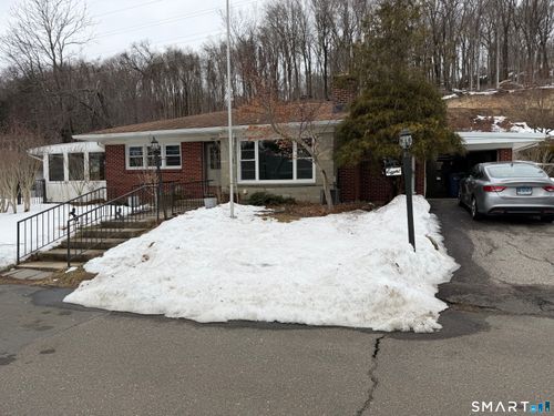 8 Reichelt Ter, Ansonia, CT, 06401-1116 | Card Image