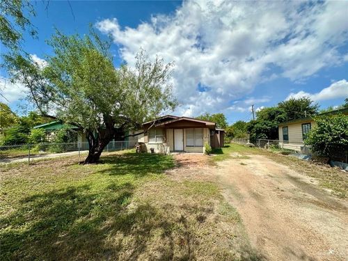 823 S 17th Ave, Edinburg, TX, 78539-5709 | Card Image