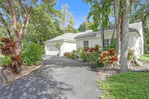 3564 Sanctuary Dr, Coral Springs, FL, 33065-6049 | Card Image