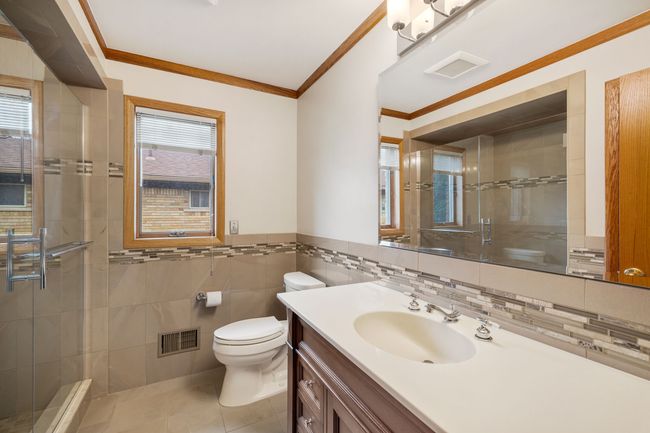 Full Bath | Image 30