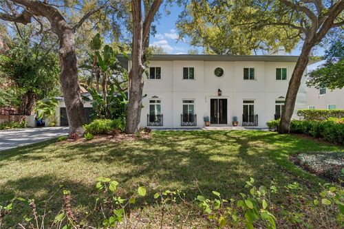 5210 S Crescent Dr, TAMPA, FL, 33611-4124 | Card Image