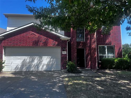 2904 Vicksburg Ln, Fort Worth, TX, 76123-1627 | Card Image
