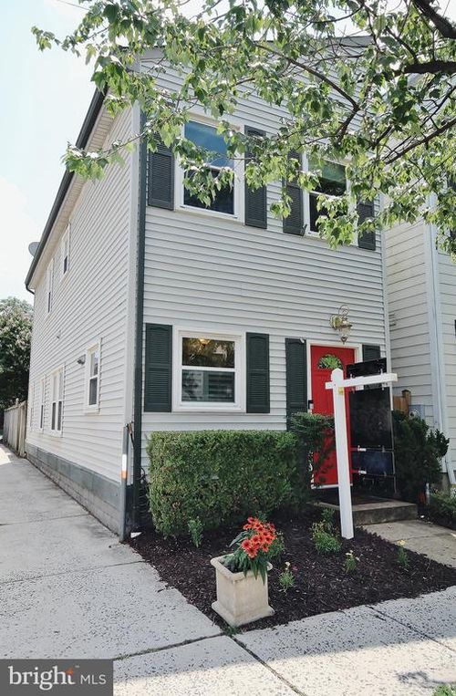 1006 Wythe St, ALEXANDRIA, VA, 22314-1841 | Card Image