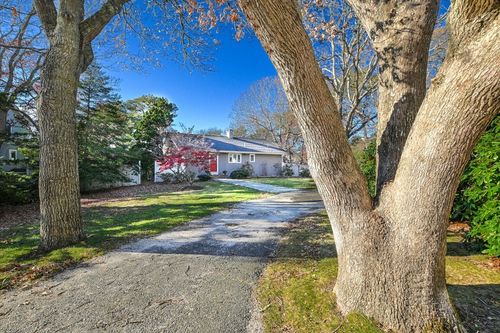 5 Riverview Rd, East Falmouth, MA, 02536-6424 | Card Image