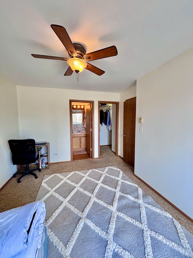 APT-3C - 4316 W Shamrock Ln, Condo with 2 bedrooms, 2 bathrooms and 2 parking in McHenry IL | Image 9