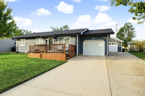 2032 Mission Rd, Salina, KS, 67401-6746 | Card Image