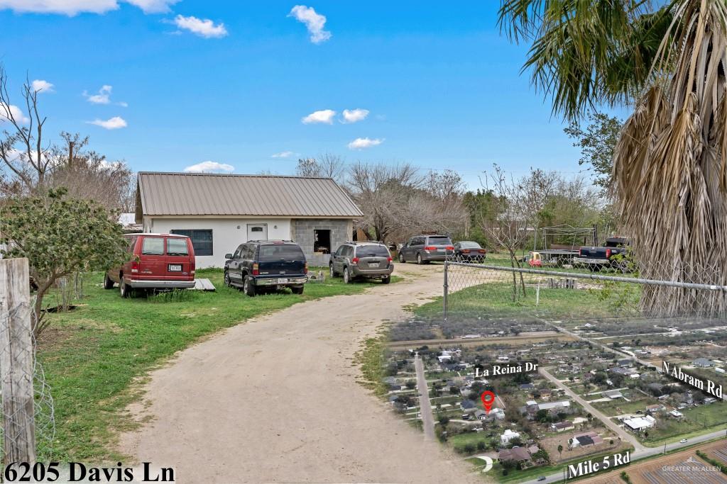 Davis Ln, Mission, TX 78574