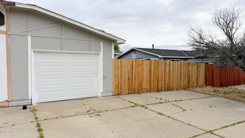 6805 Lotus St, Reno, NV, 89506-1749 | Card Image