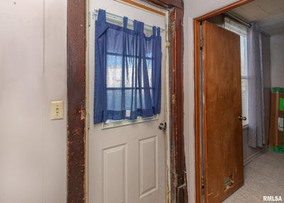 820 Main Street, House other with 3 bedrooms, 2 bathrooms and null parking in Erie IL | Image 2