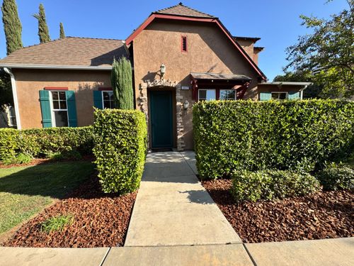 3947 Harlan Ranch Blvd, Clovis, CA, 93619-5061 | Card Image