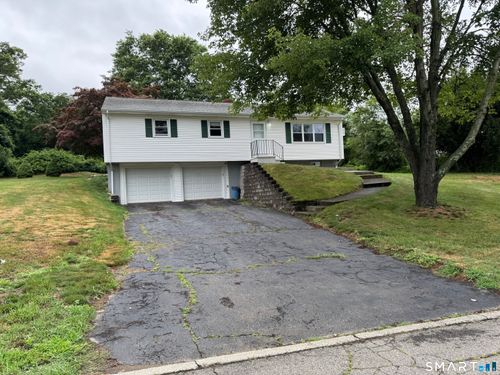 19 Covington Dr, Milford, CT, 06461-1805 | Card Image
