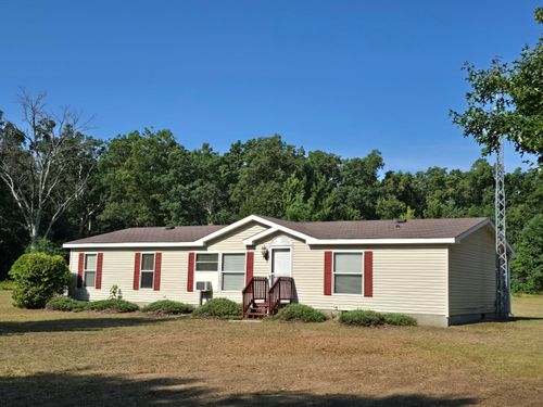 6809 N Centerline Road, White Cloud, MI, 49349 | Card Image