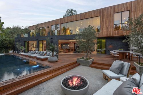 2535 Hutton Dr, Beverly Hills, CA, 90210-1211 | Card Image