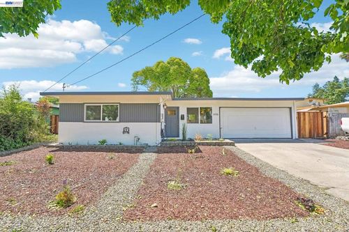 606 W 9th St, Santa Rosa, CA, 95401-5468 | Card Image