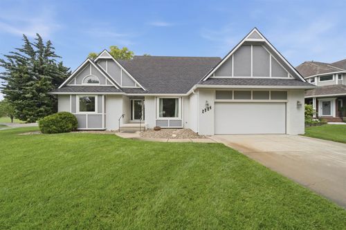 2504 N Meadow Grove Cir, Wichita, KS, 67205 | Card Image