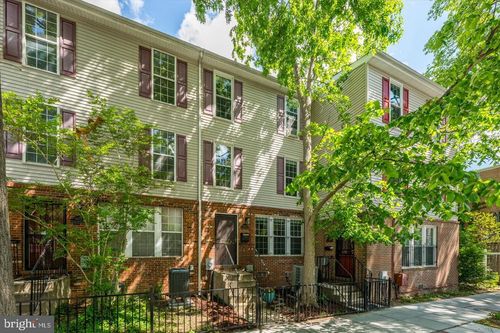 f-1105 Harvard St Nw, WASHINGTON, DC, 20009-7958 | Card Image