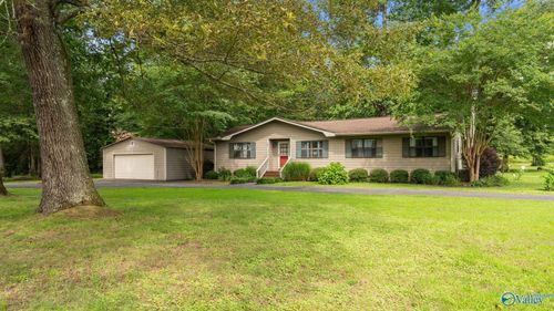 136 Atnip Dr, Scottsboro, AL, 35769-9107 | Card Image