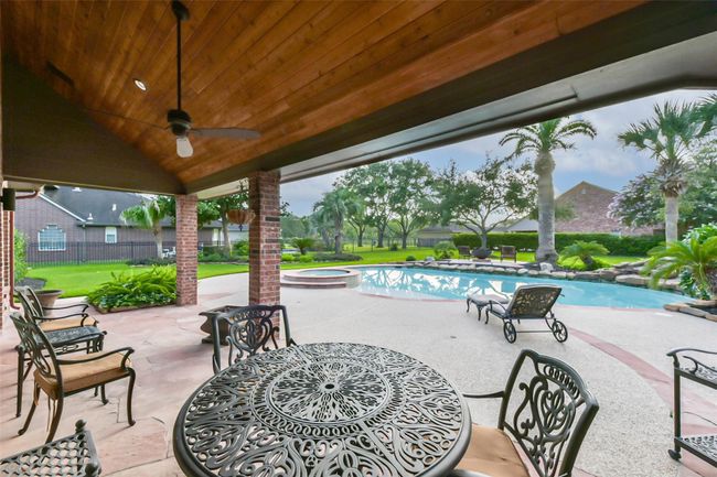 3702 Pine Chase Dr, House other with 4 bedrooms, 4 bathrooms and 3 parking in Pearland TX | Image 40